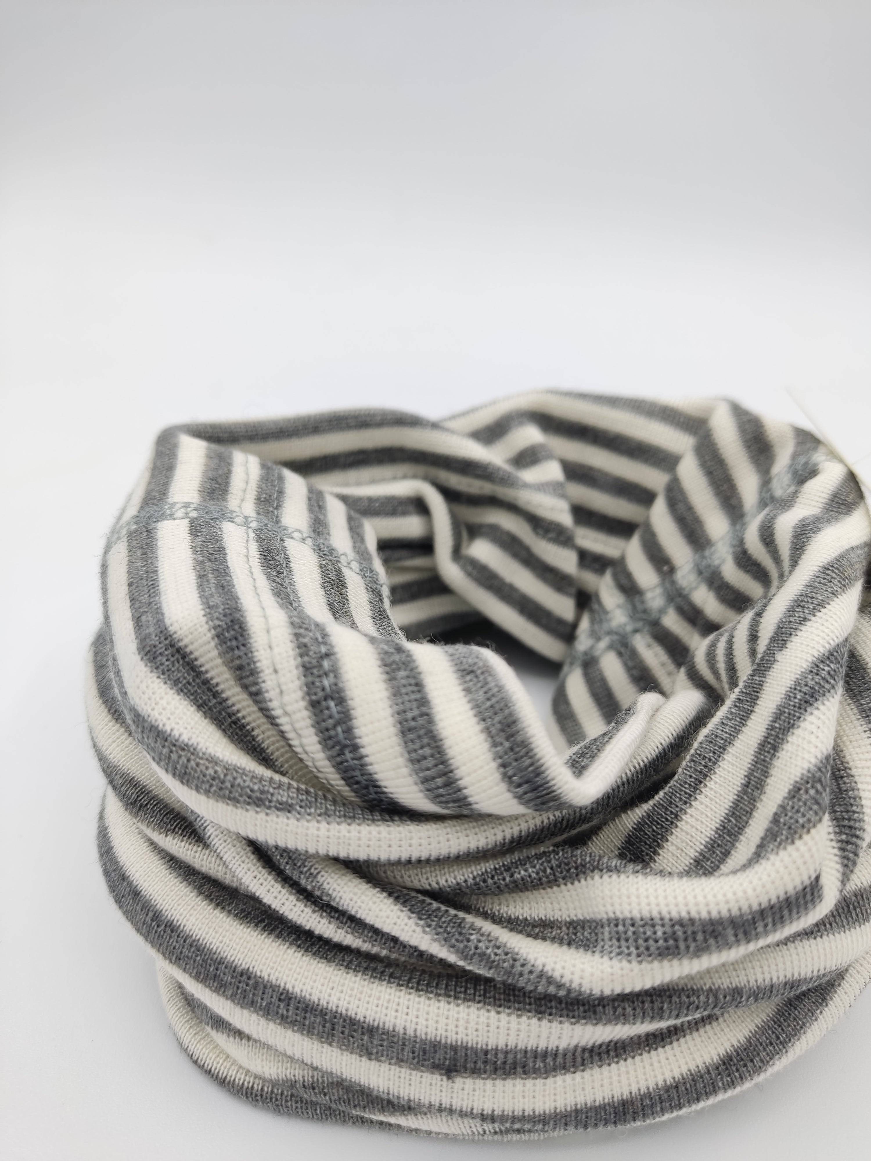 Scaldacollo in lana e seta per bambino e adulto // riga Grigio